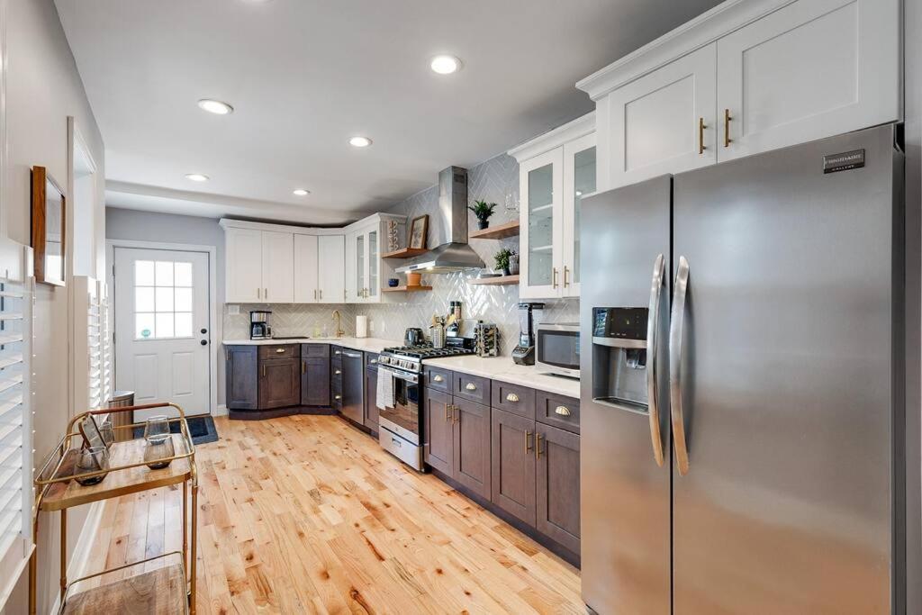 Trendy Fairmount Gem-5 Star Location, Roof Deck, Parking, Gr8 For Families Apartment Philadelphia Exterior photo